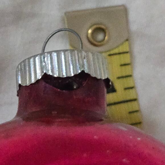 3 Vintage Glass Ornaments Shiny Brite plus Two Other - Picture 8 of 10